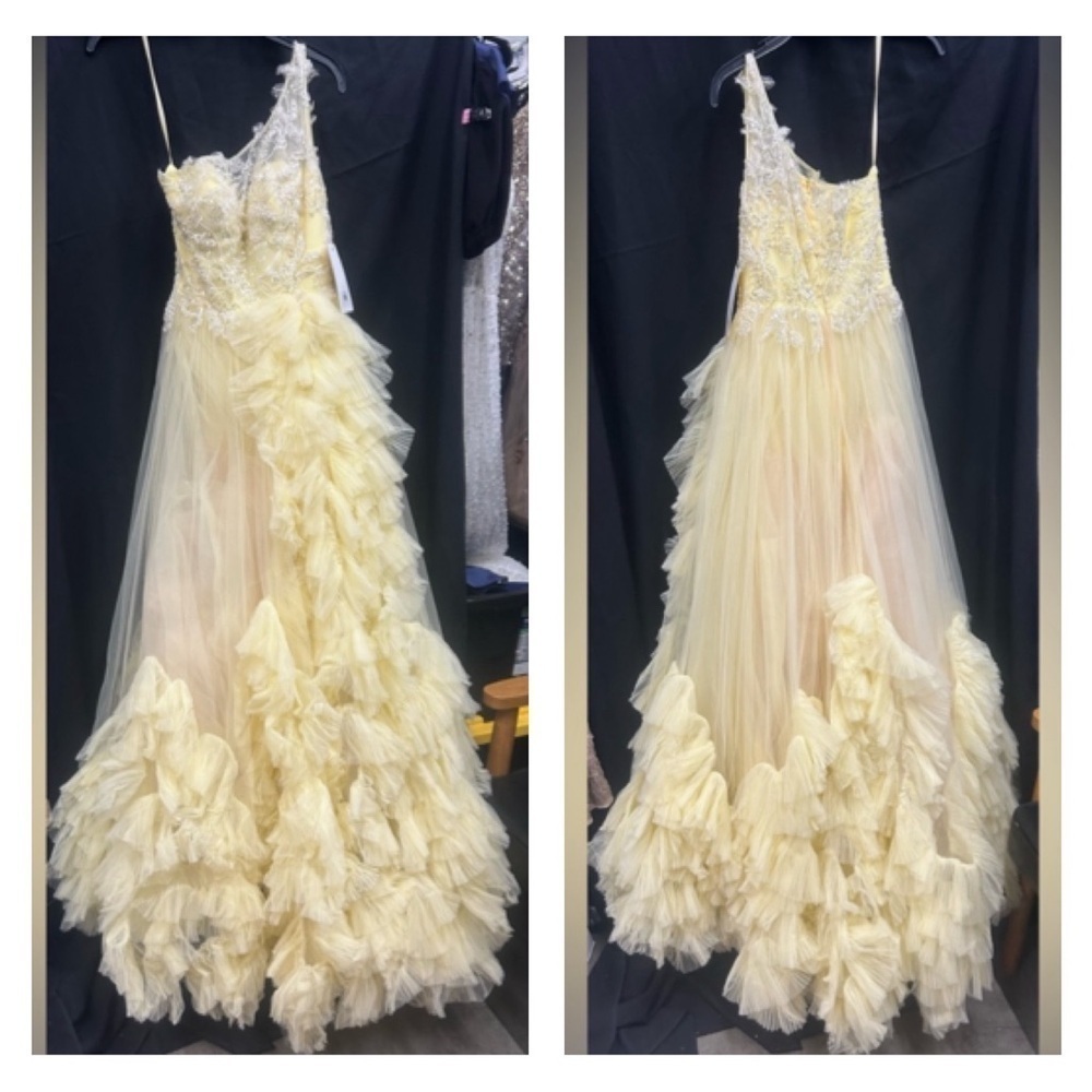 Mac Duggal 20538 NWT Yellow One Shoulder One-of-a-kind Dress